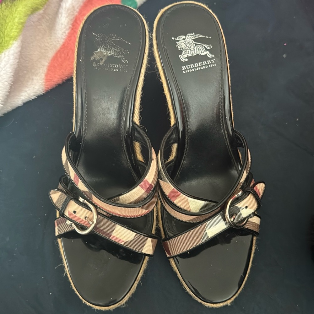 Burberry sandals!